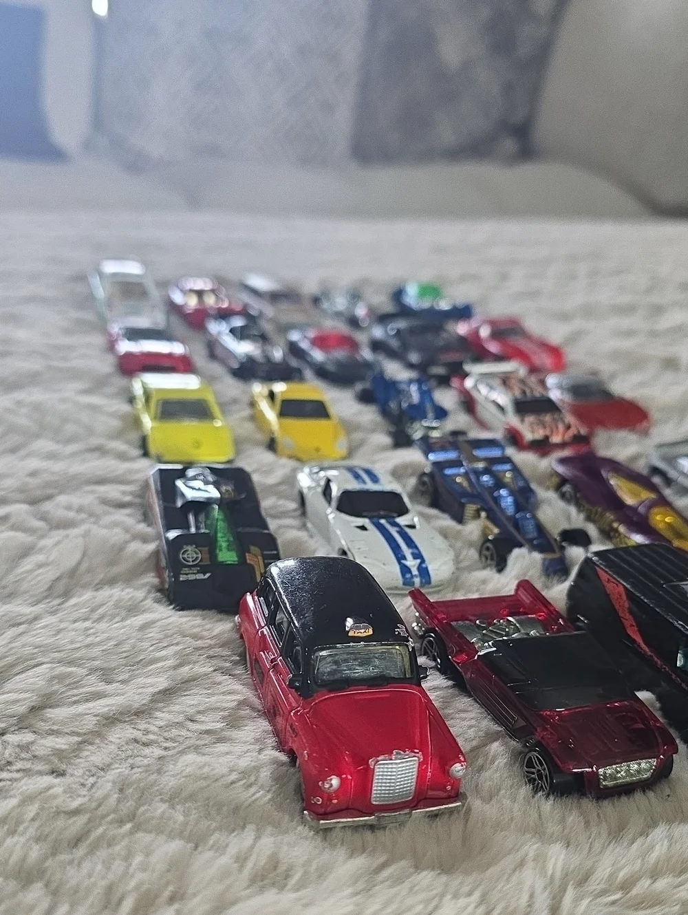 Assorted Kids Toy Cars - Multi-Color Diecast Vehicle Set